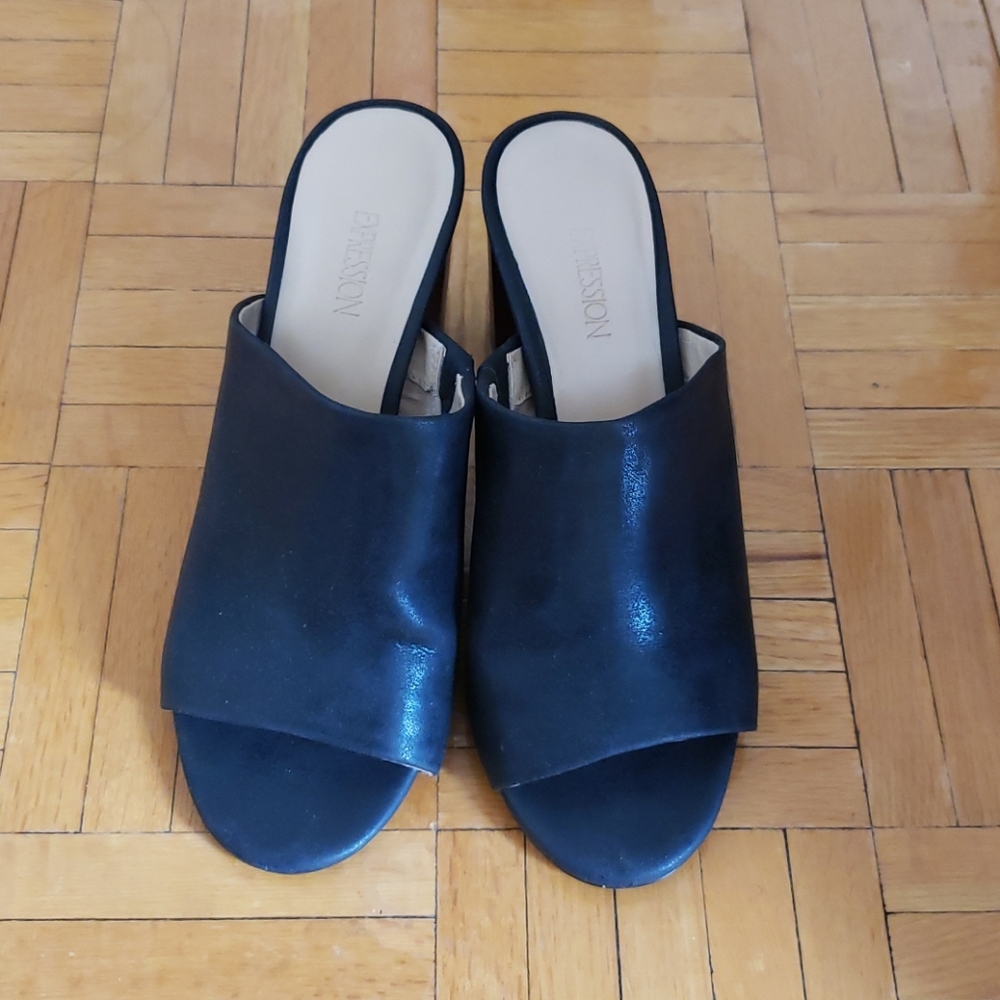 Open toe mules
